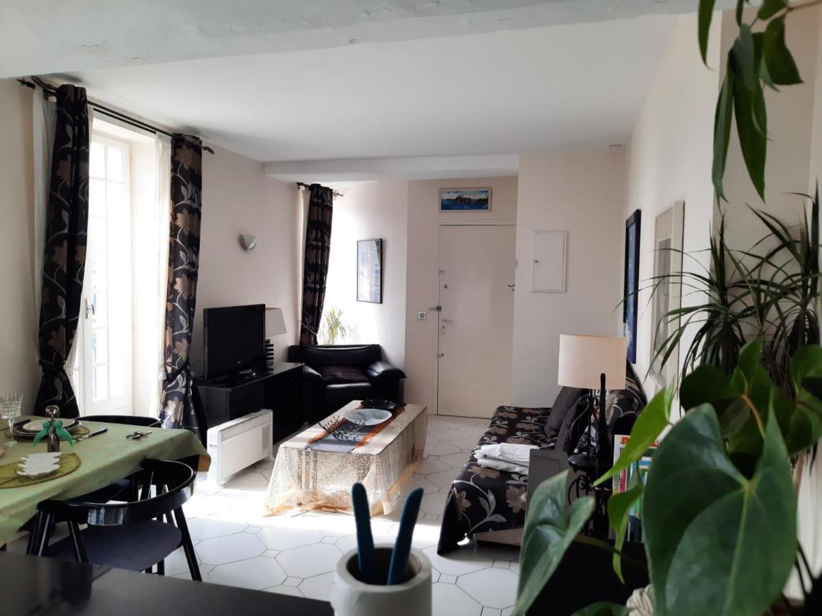 Appartement De Charme Sur Le Port De Marseillan Exterior foto